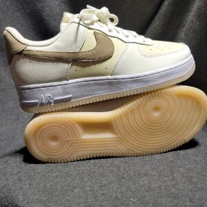 Nike Air Force 1 Low '07 LV8 'Coconut Milk Khaki' Size 8M